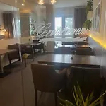 Centrum With Free Parking Hotel 4*