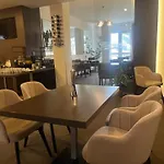 Centrum With Free Parking Hotel 4*
