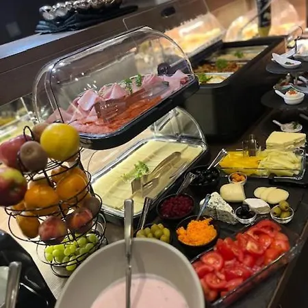 Centrum With Free Parking 4*