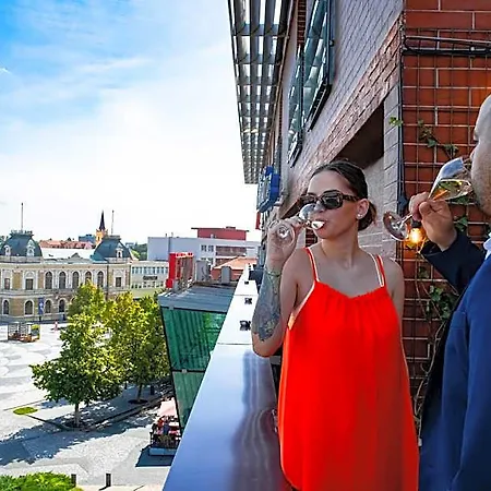 Szálloda Centrum With Free Parking 4*