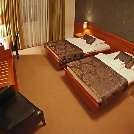 Centrum With Free Parking Hotel