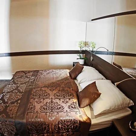 Centrum With Free Parking Nyitra