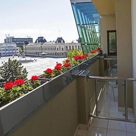Отель Centrum With Free Parking 4*