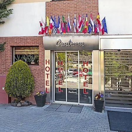 Centrum With Free Parking ניטרה