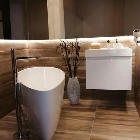 Szálloda Centrum With Free Parking