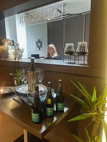 Szálloda Centrum With Free Parking