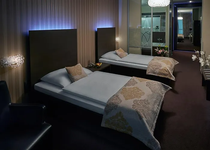 Centrum With Free Parking 4*