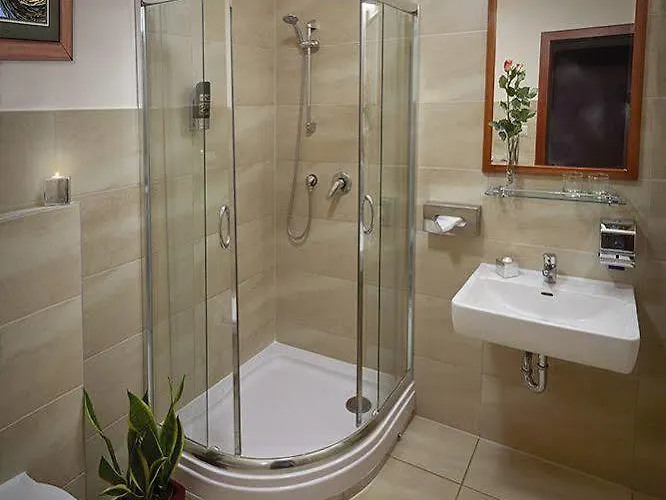 Hotel Centrum With Free Parking 4*